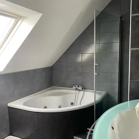 Maison Cosy En Plein Coeur De فيلة