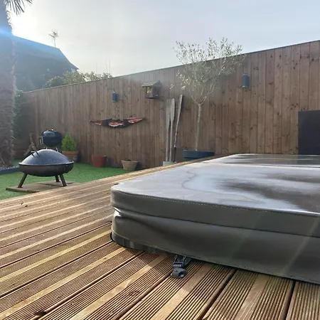 Maison Cosy En Plein Coeur De فيلة
